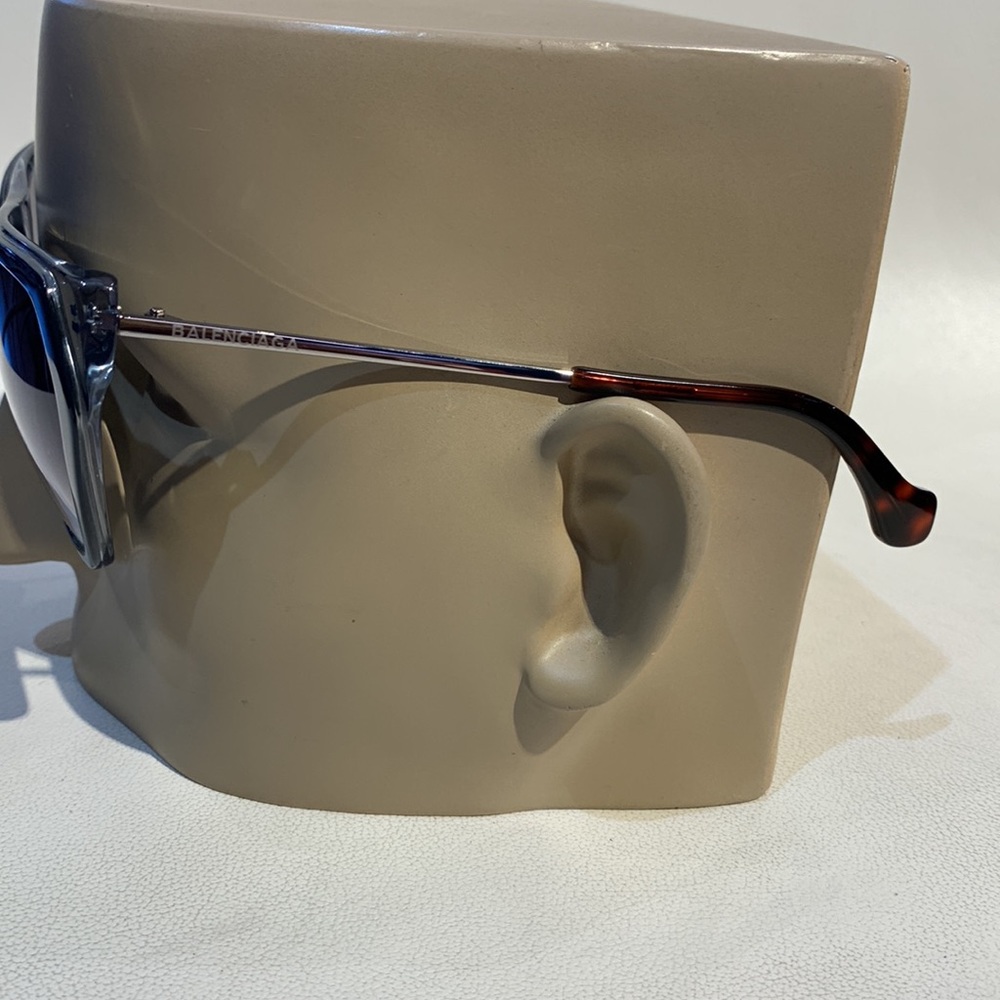 New Women’s Authentic Balenciaga Sunglasses - Picture 3 of 9